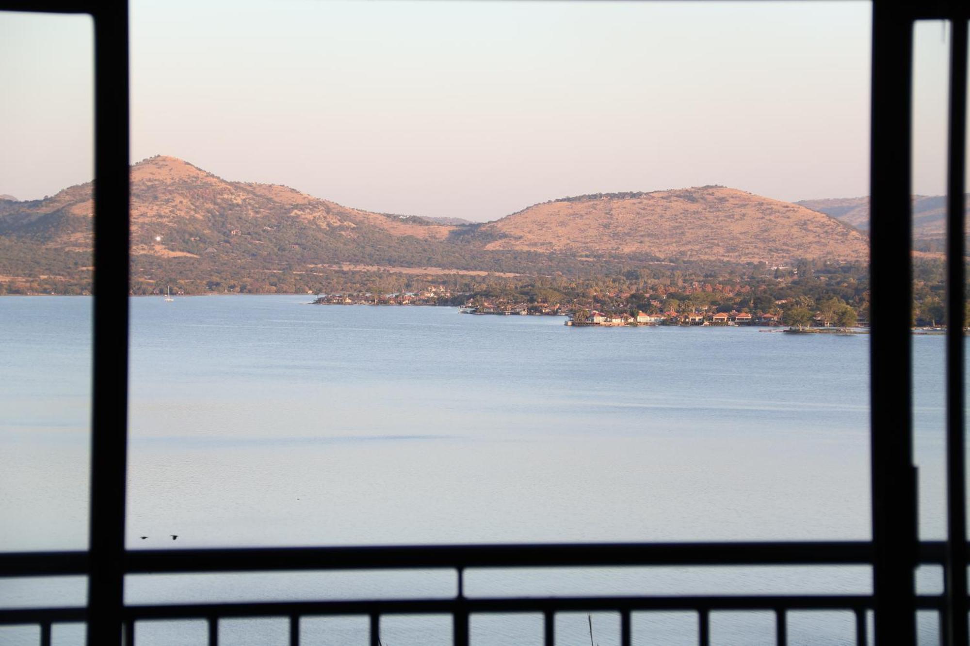 Kosmos Lodge Hartbeespoort Exteriér fotografie